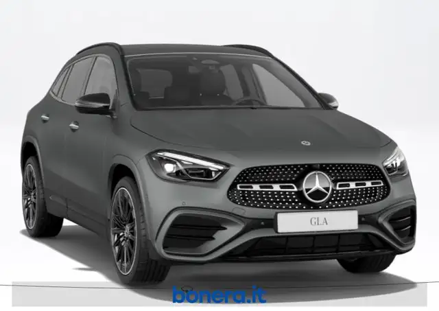 Mercedes-Benz Gla view 2