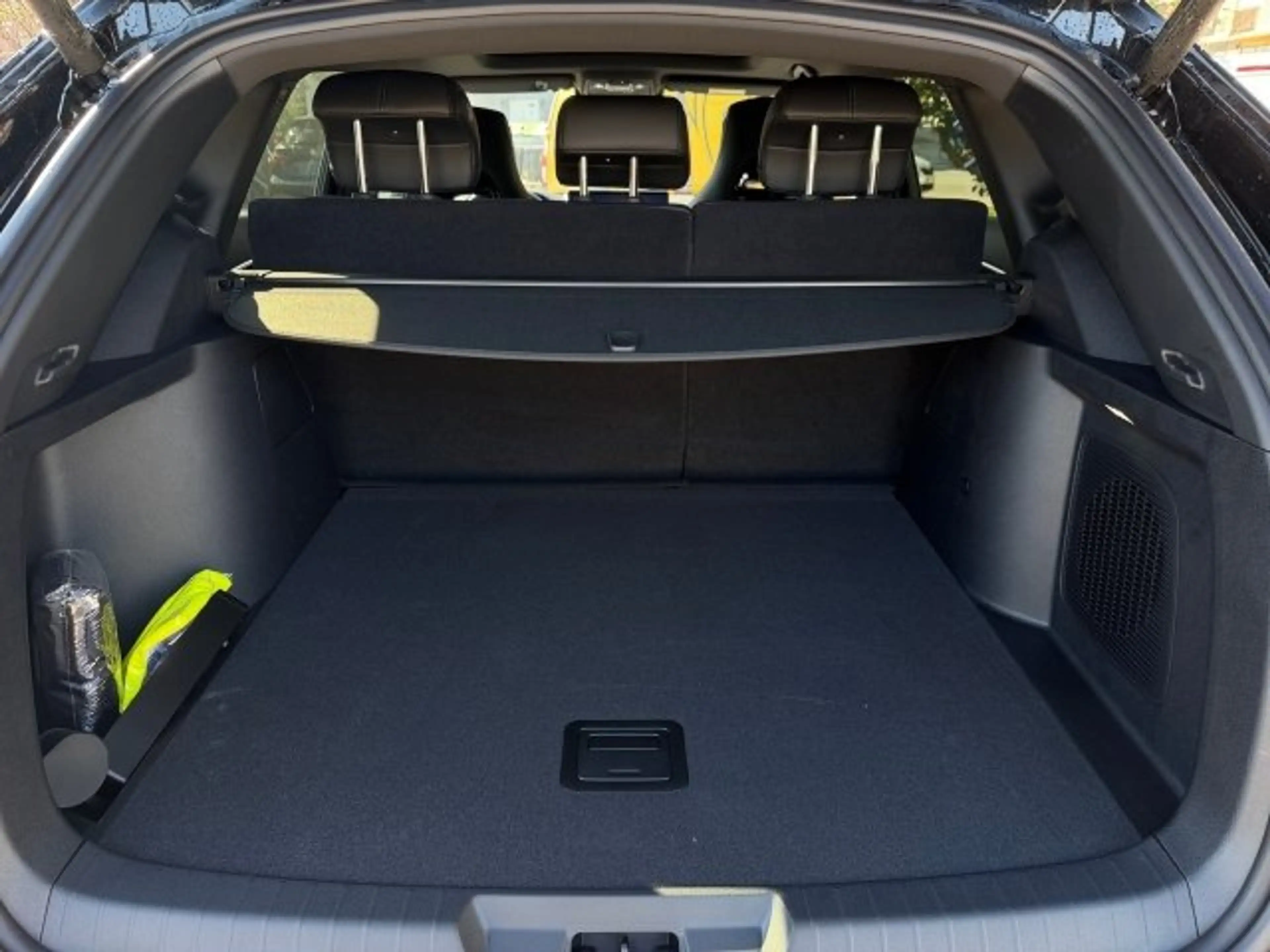 BYD Seal U DM-i Design AWD — photo 13