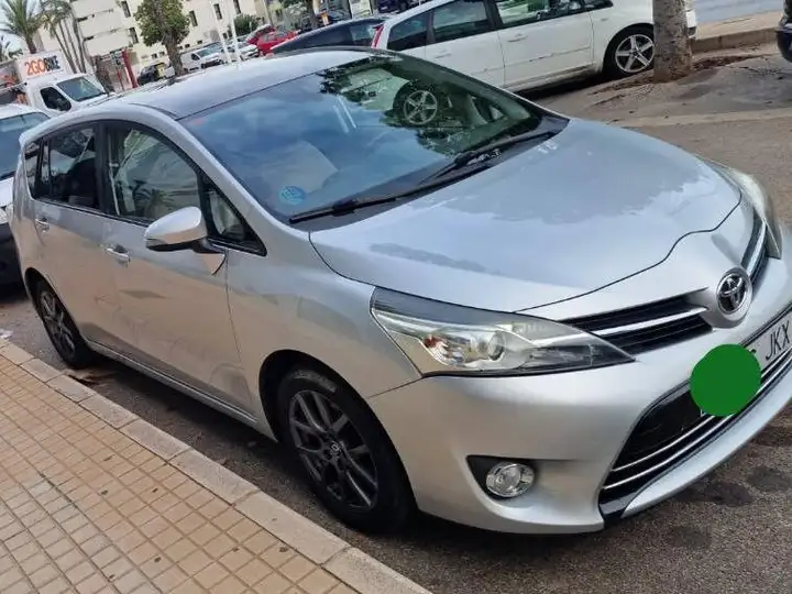 Toyota Corolla Verso 2015, foto 4