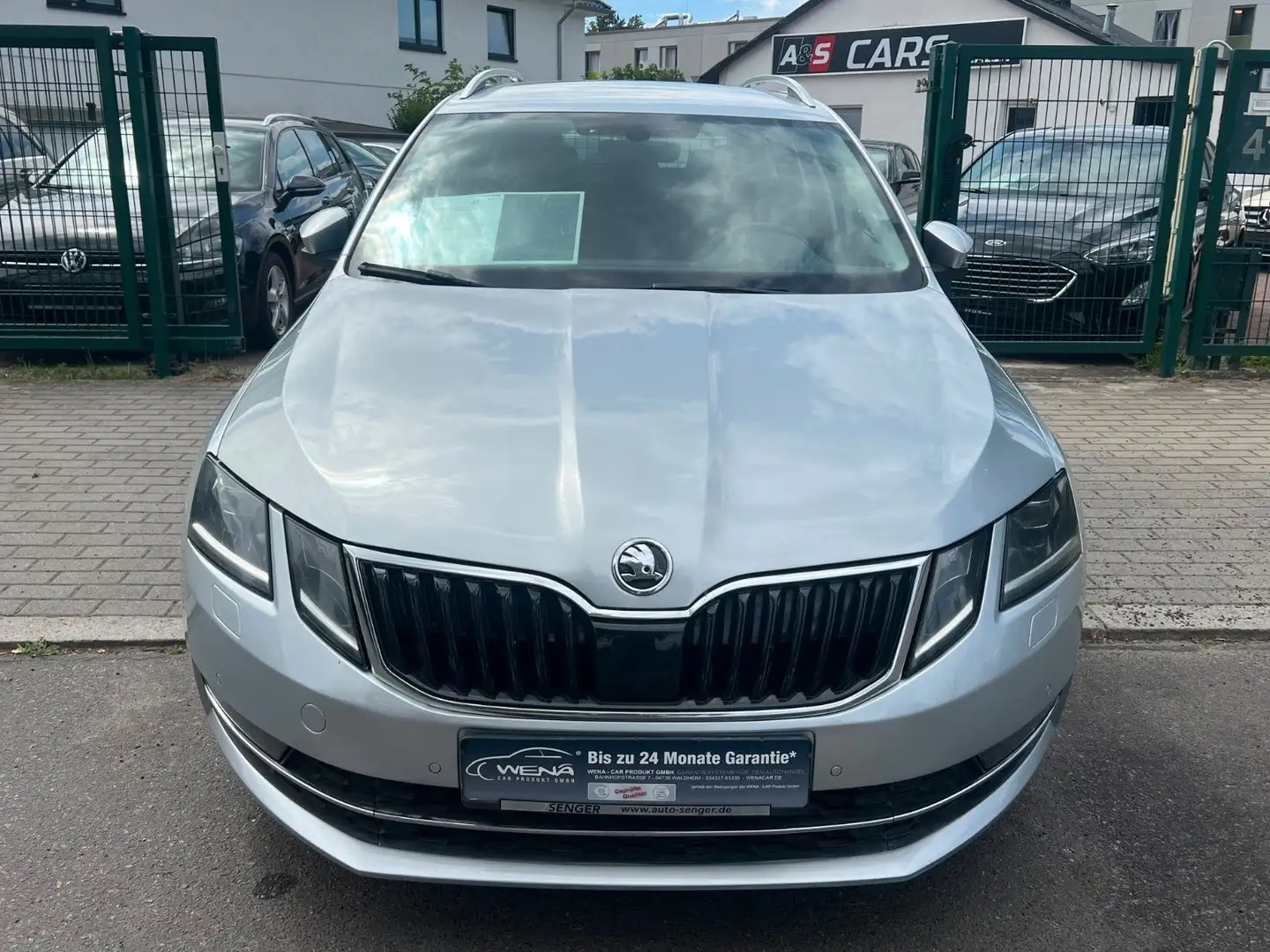 Skoda Octavia 1.5 TSI G-TEC DSG*Kombi*ACC*XENON*LEDER* Silber - 2