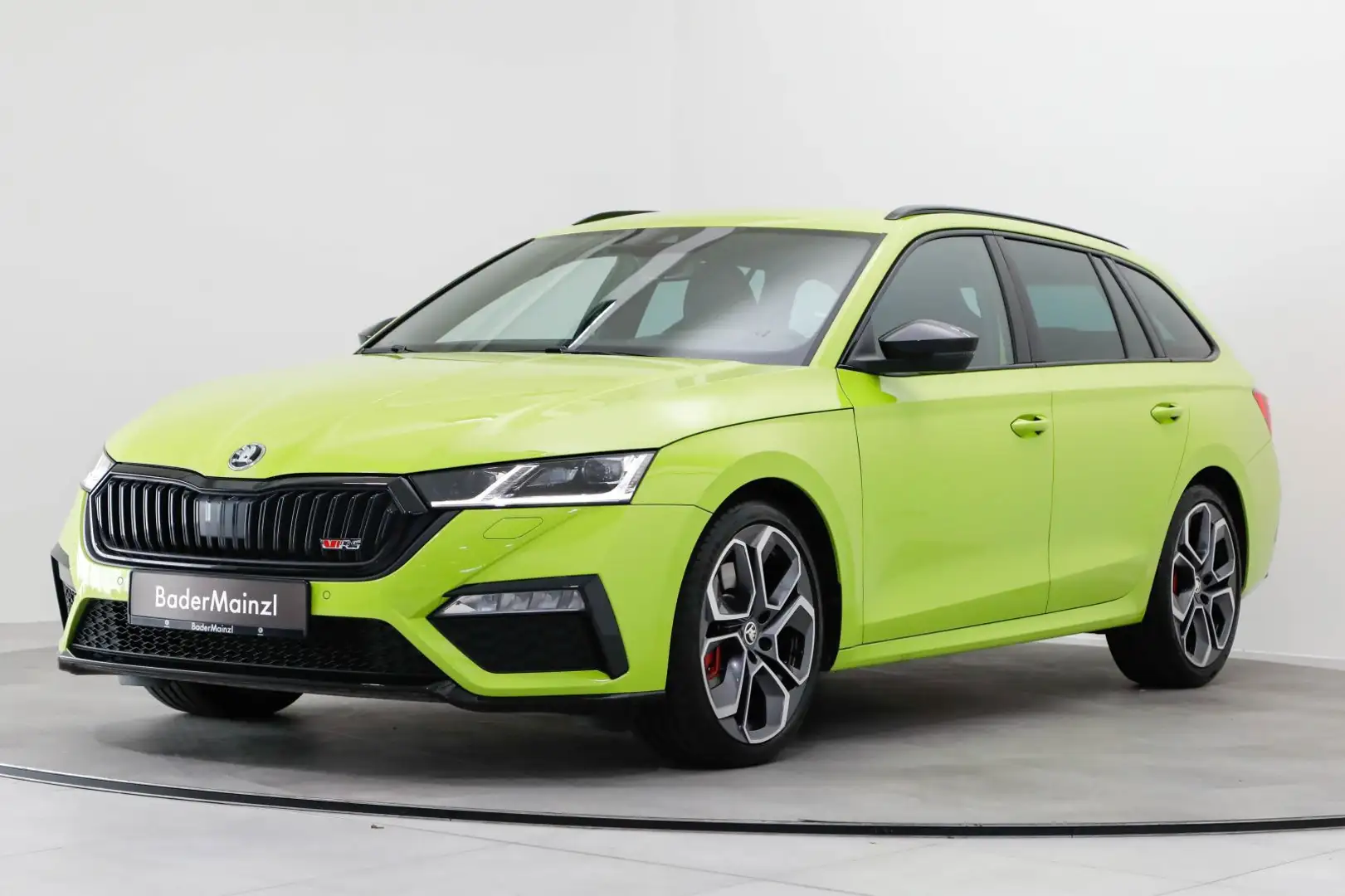 Skoda Octavia Combi RS 2.0 TSI DSG HUD Navi ACC Matrix Grün - 2