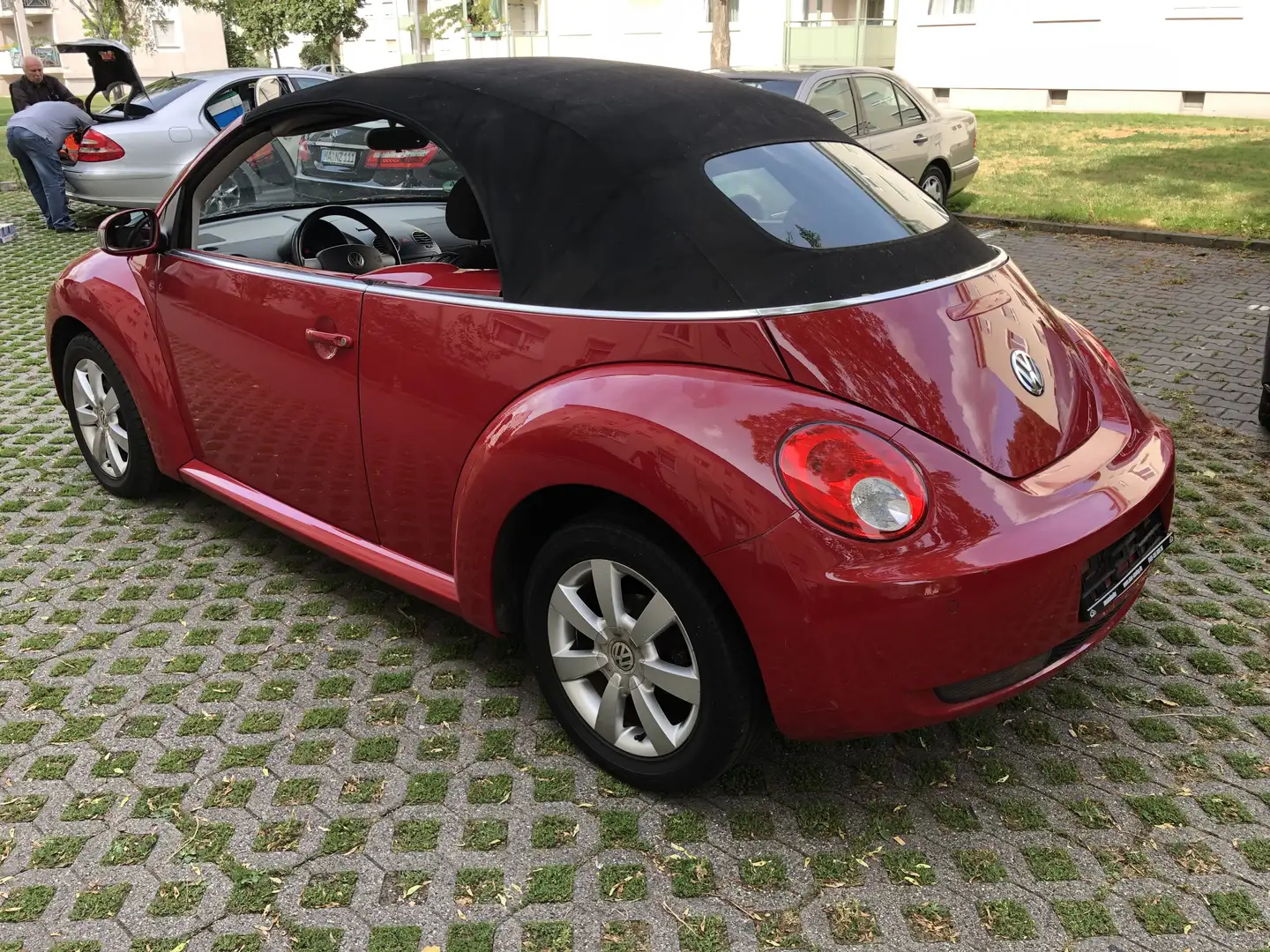 Volkswagen New Beetle Cabriolet 1.6 Rouge - 2