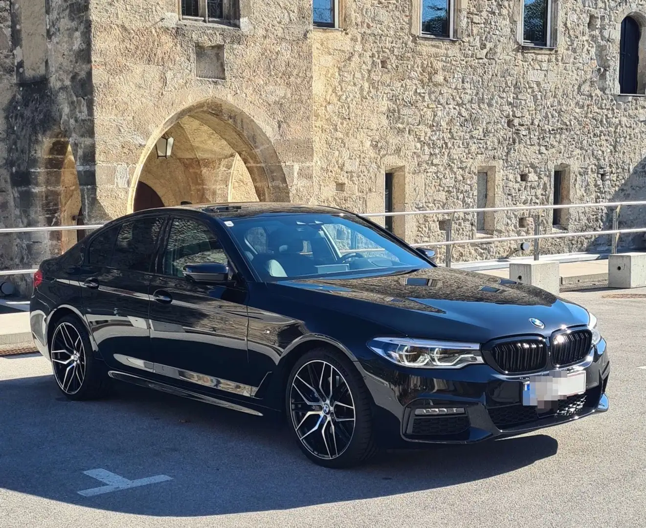 BMW 530 530d Aut. M-Sport - 1