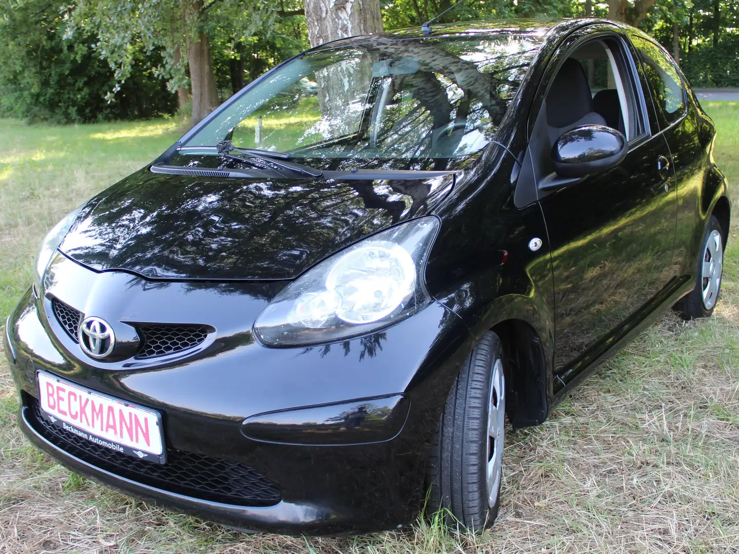 Toyota Aygo Basis Black - 1