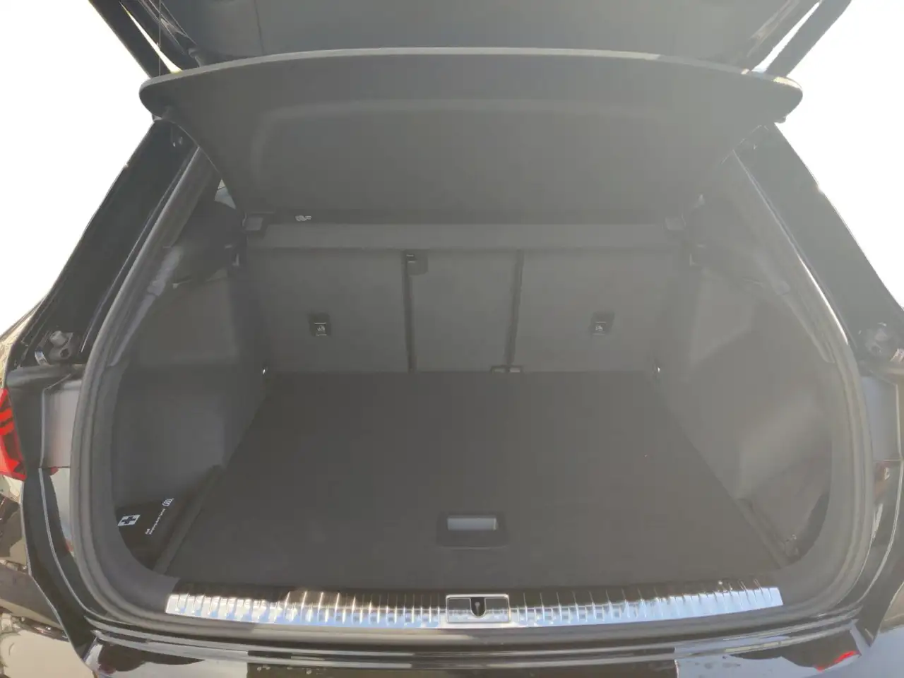 Audi Q3 2.0 TFSI quattro S-Line AHK KAM 15