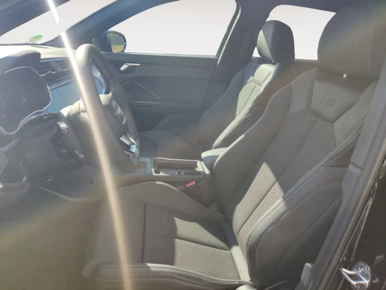 Audi Q3 2.0 TFSI quattro S-Line AHK KAM 7