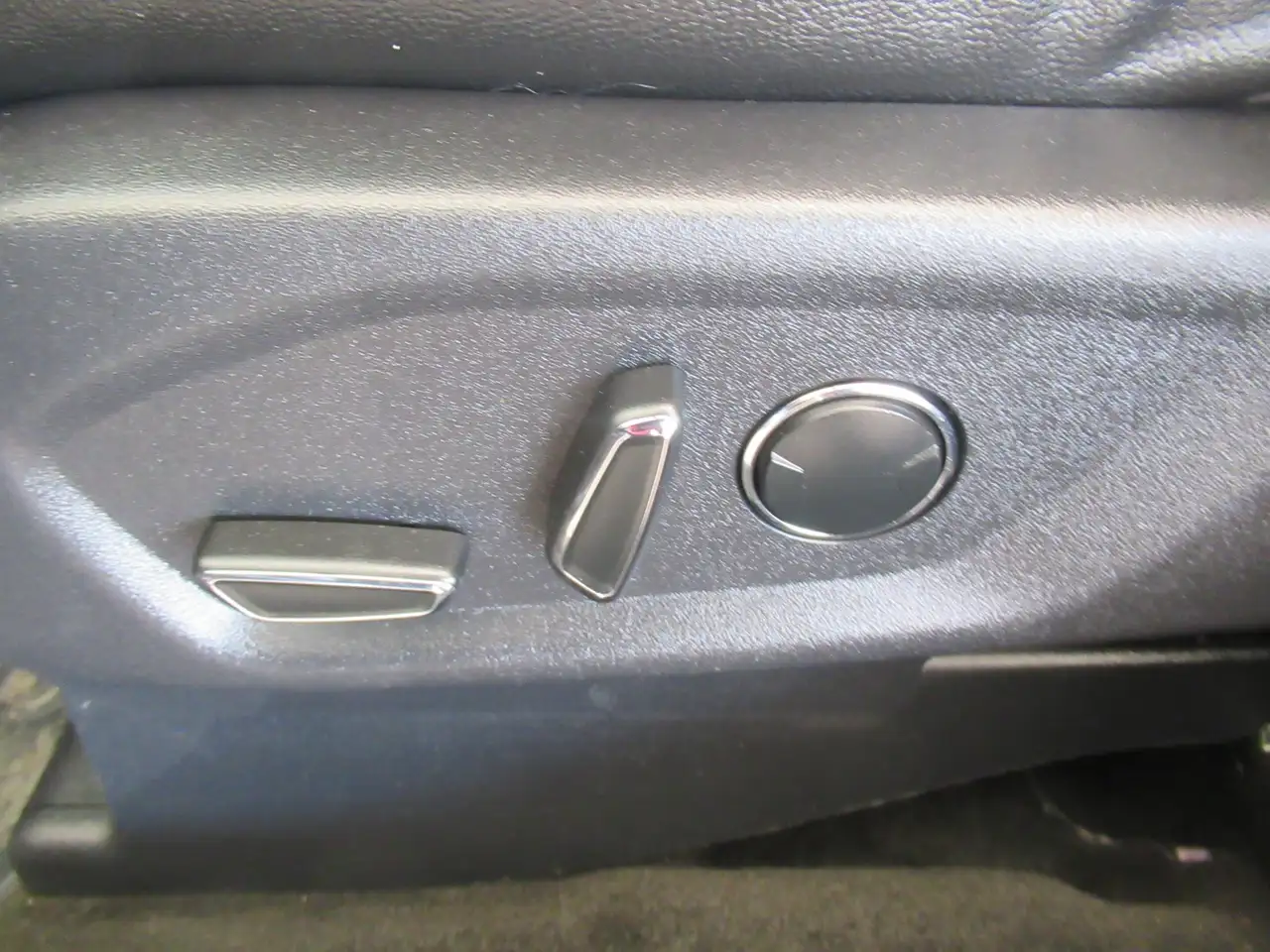 Ford Explorer photo Ford Explorer