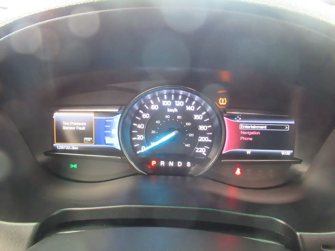 Ford Explorer photo Ford Explorer
