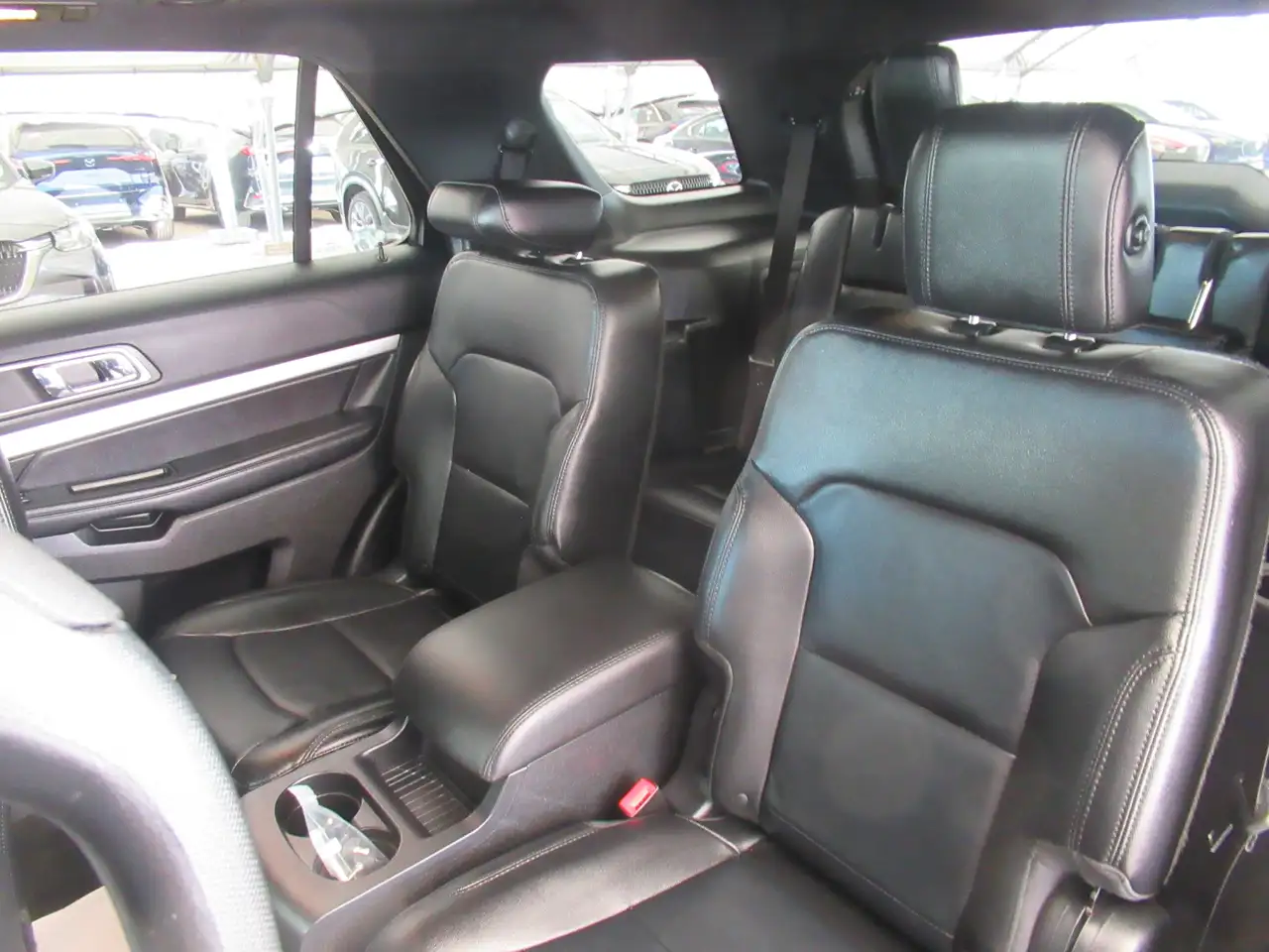 Ford Explorer photo Ford Explorer