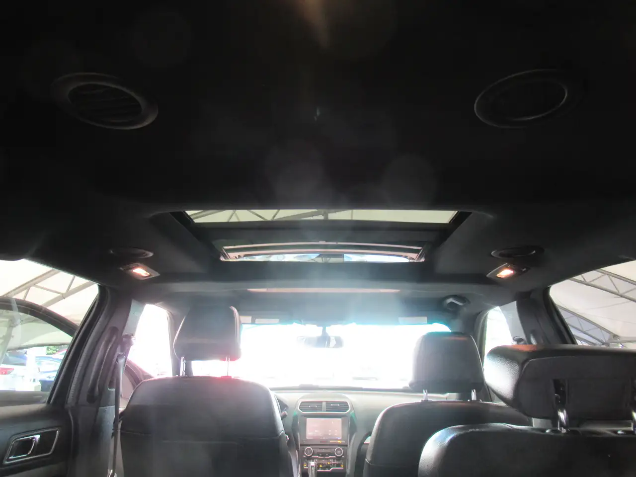 Ford Explorer photo Ford Explorer