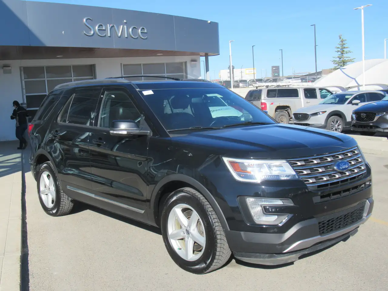 Ford Explorer photo Ford Explorer