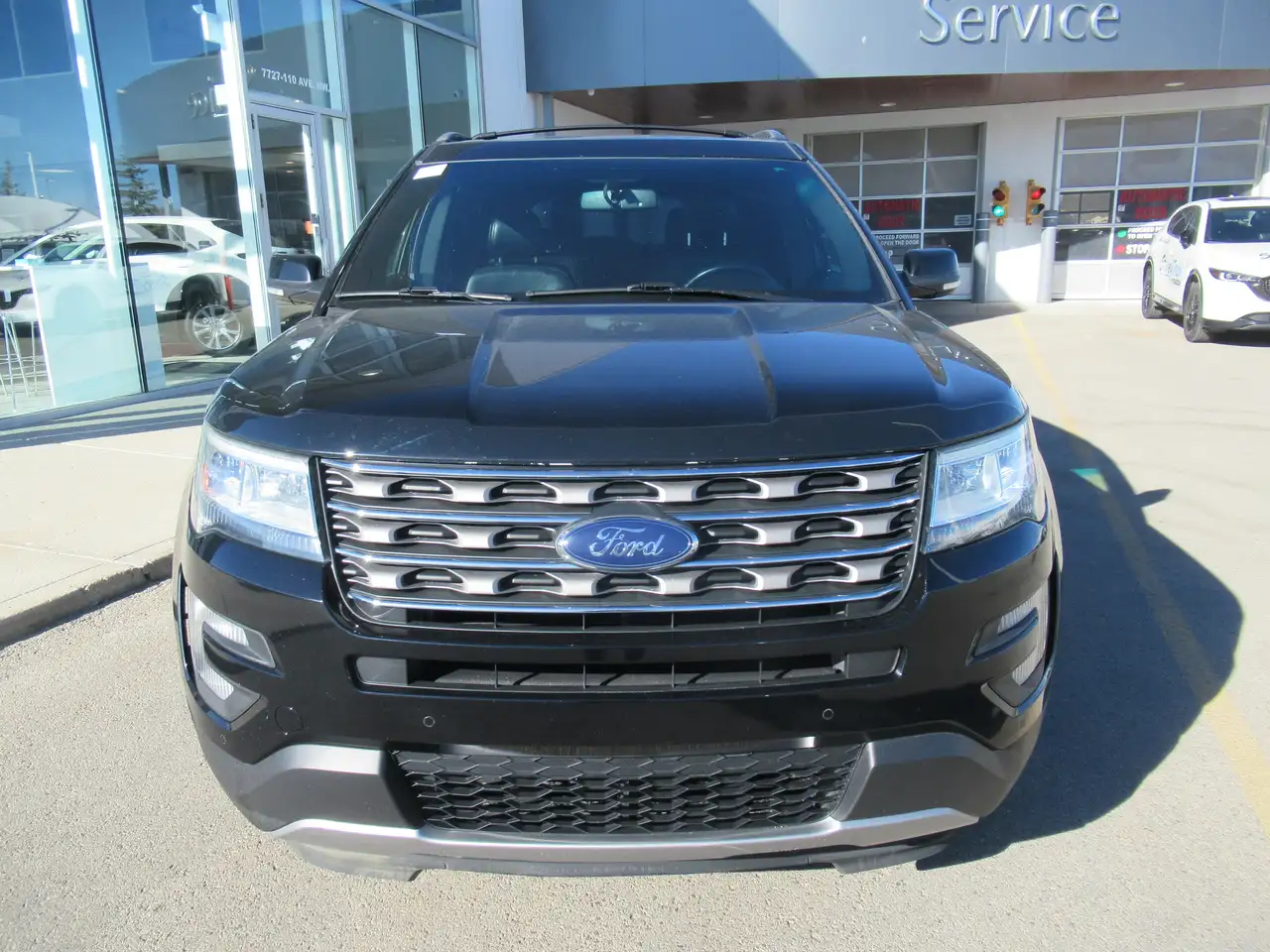 Ford Explorer photo Ford Explorer