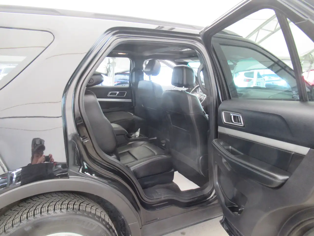 Ford Explorer photo Ford Explorer