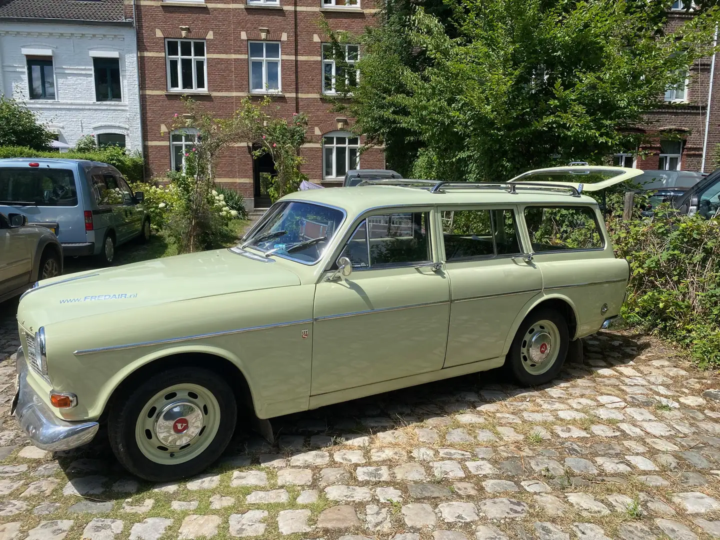 Volvo Amazon 220 Estate Grün - 1