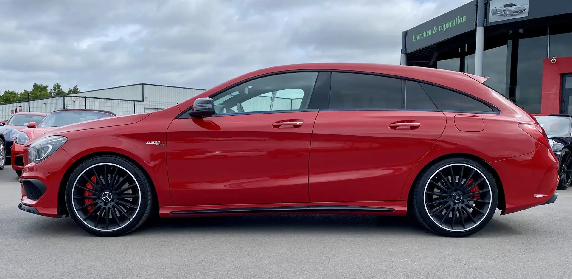 Mercedes-Benz CLA 45 AMG 45 AMG Shooting Brake / 2.0l 360 CH BVA 7 / Červená - 2