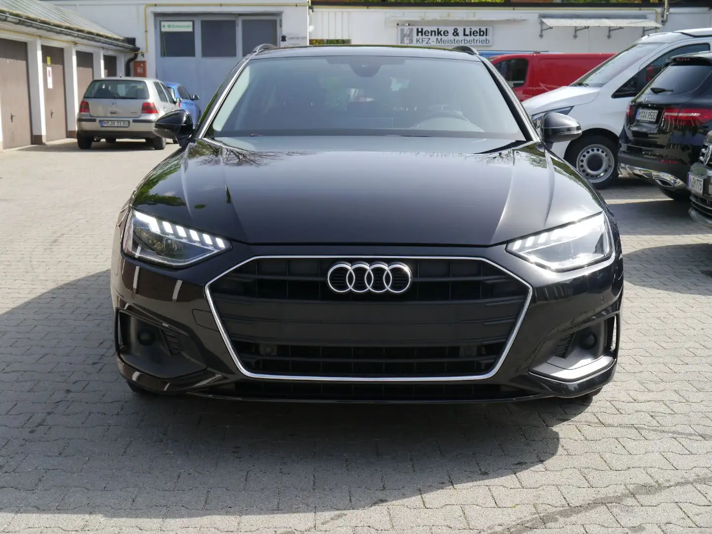 Audi A4 Avant 35 TDI NAV VIRTUAL KAM LED ACC PDC Schwarz - 2