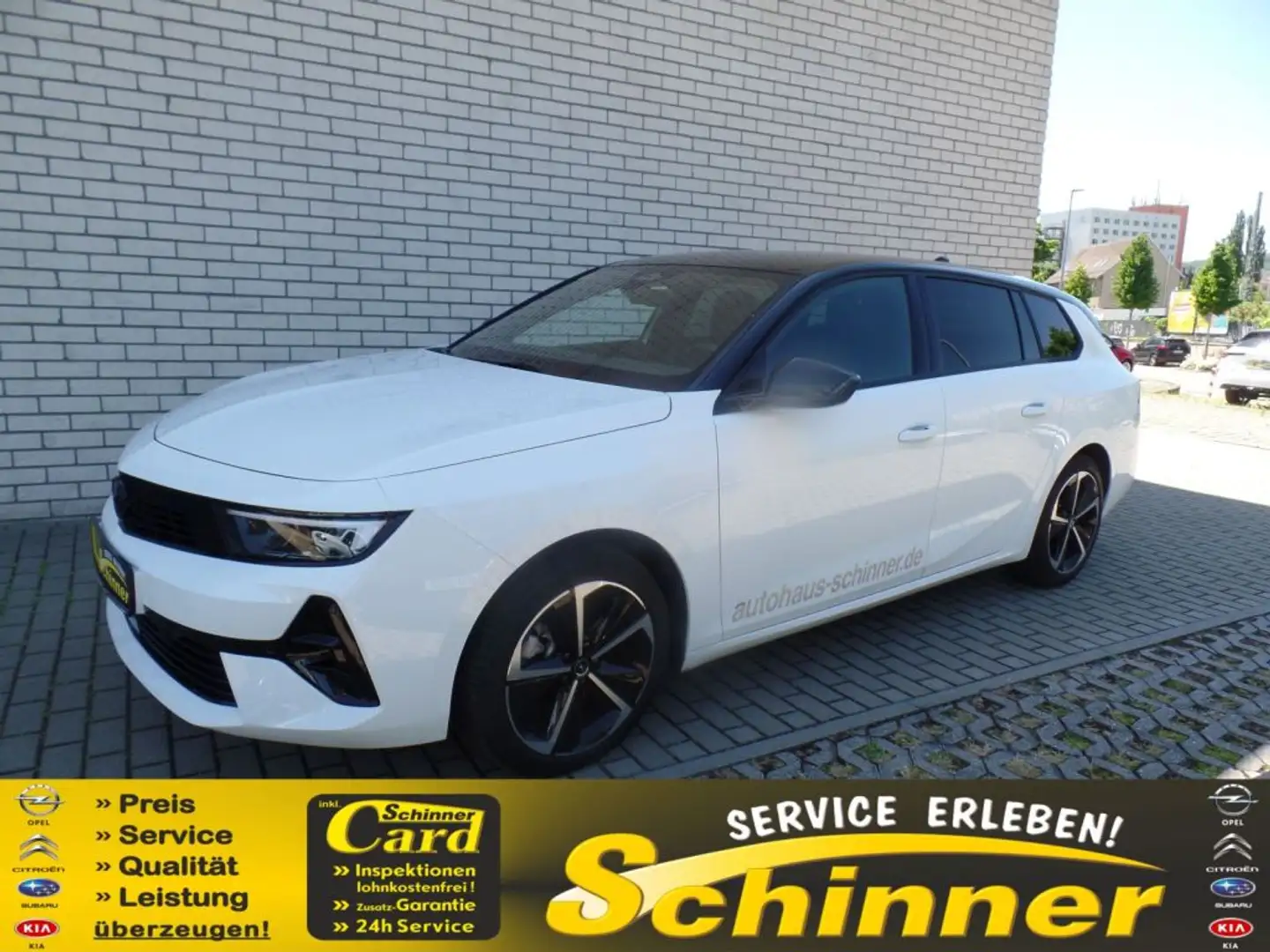 Opel Astra Sports Tourer 1.2 Turbo GS Weiß - 1