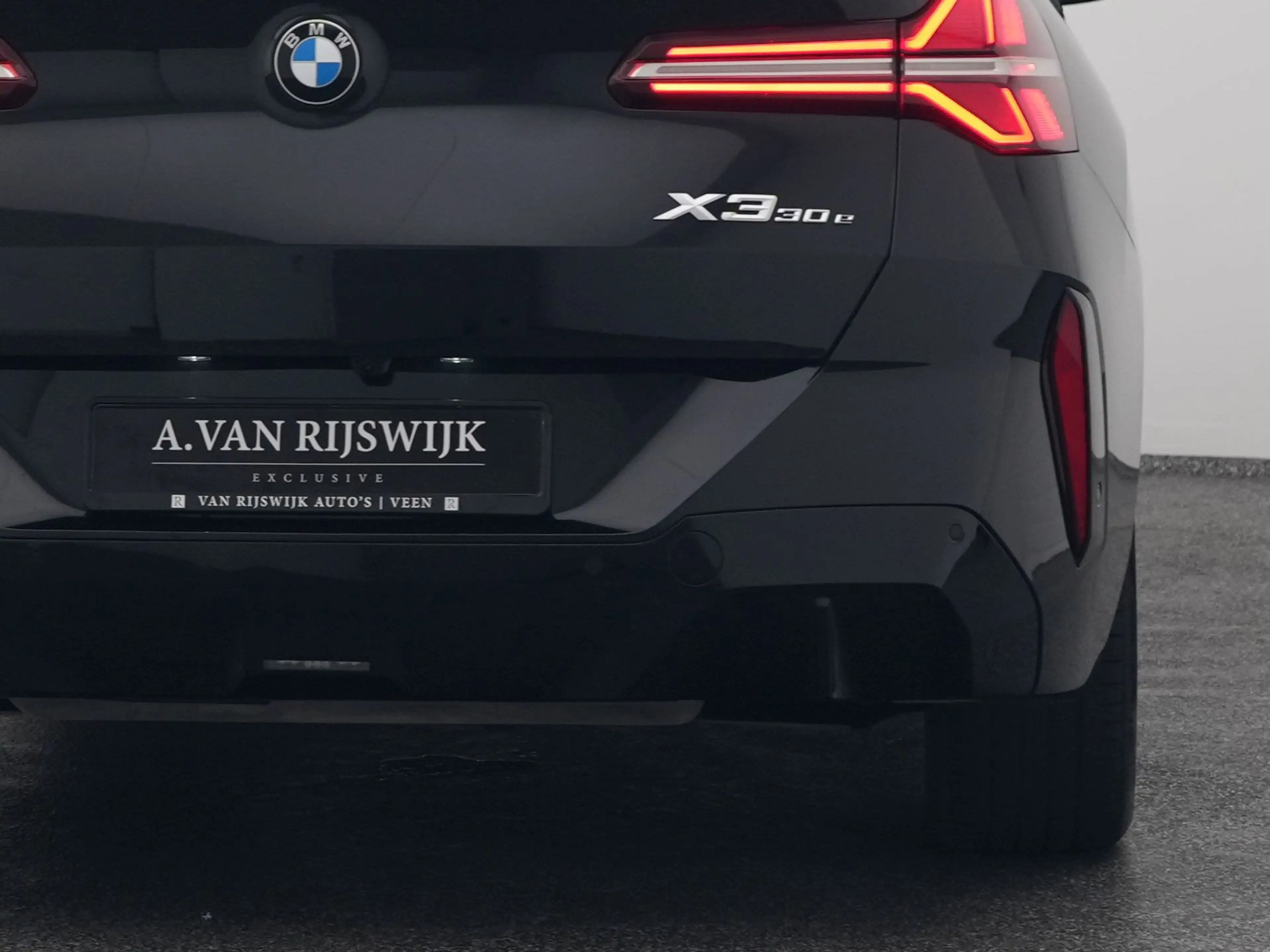 BMW X3 30e xDrive M-Sport | PANO | 360° | H&K | HUD | STO — photo 20