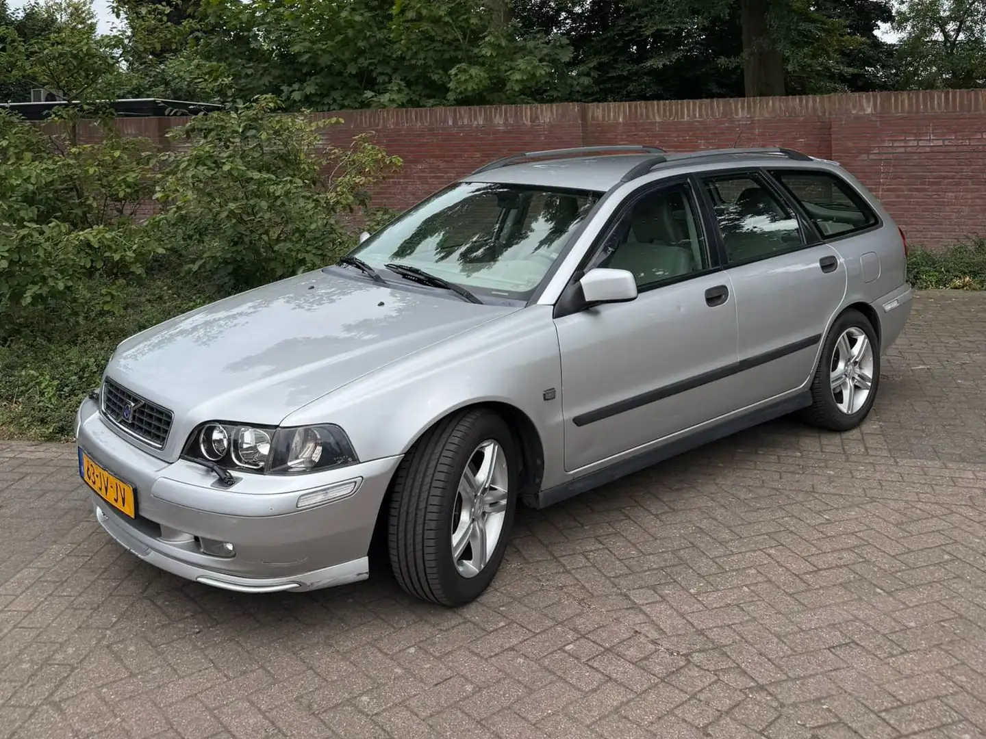 Volvo V40 V40 1.8 Europa / Stoel verw. / Trekhk / Cruise Con Srebrny - 1