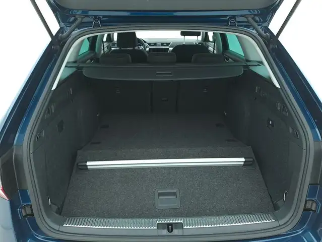 Skoda Superb view 14