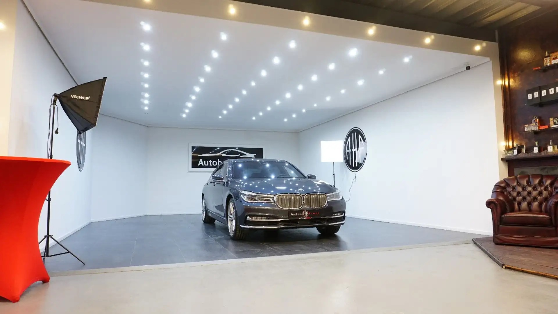 BMW 740 L d xDrive*TOTW*PANO*20Zoll*TV* Grau - 1