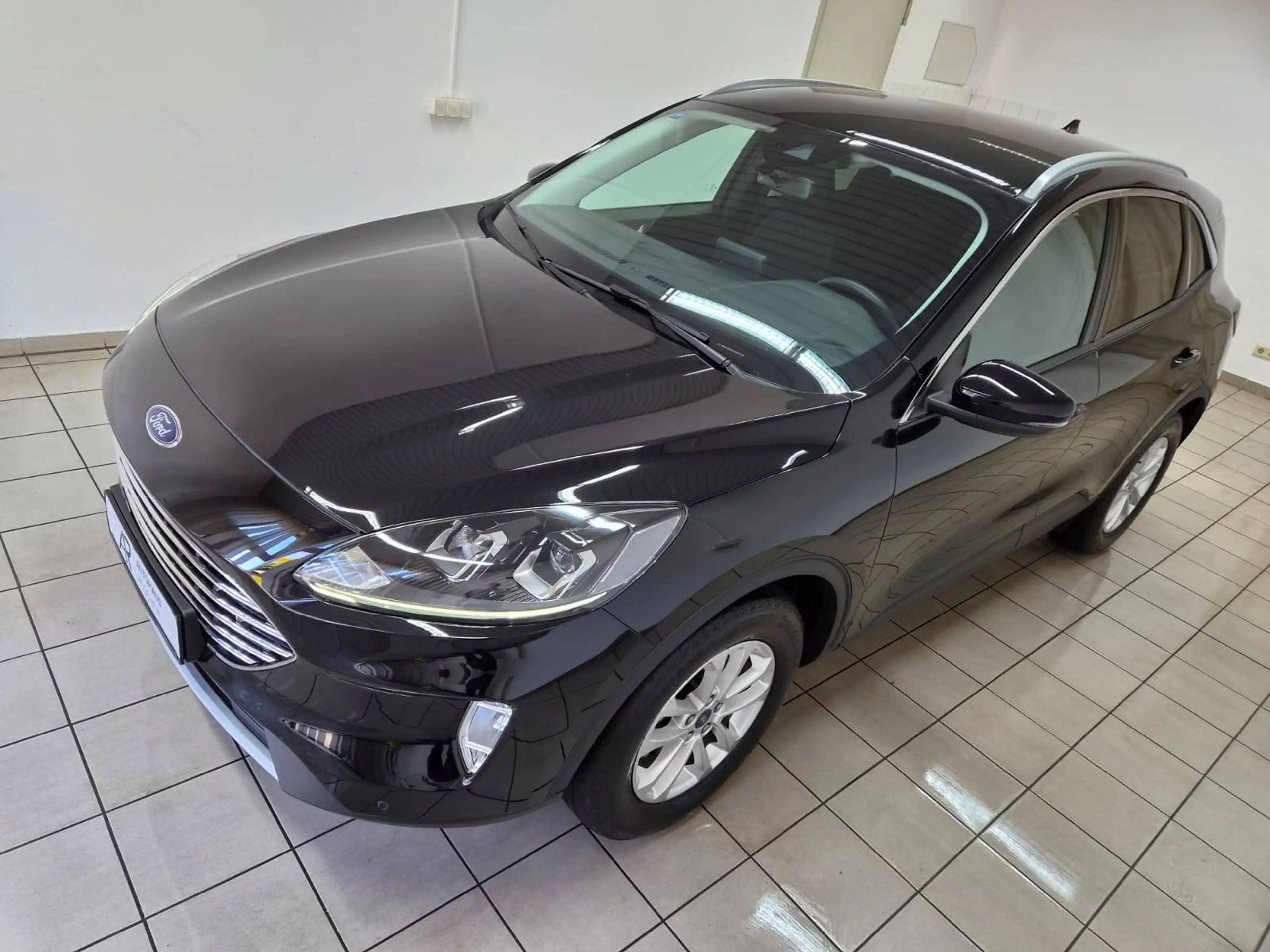 Ford Kuga 2.5 Hybrid Titanium LED Carplay Kamera 1.Hand — photo 4