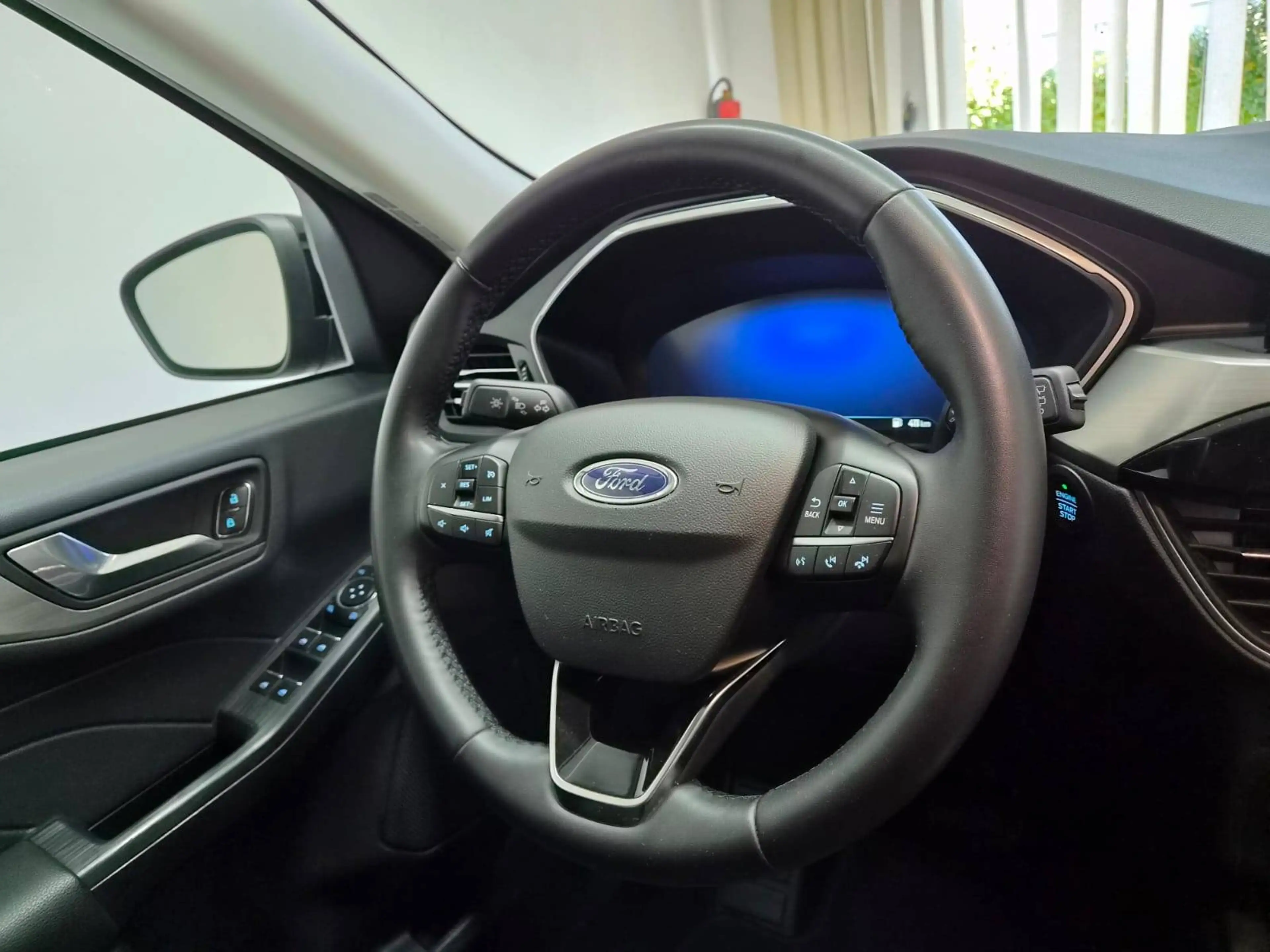 Ford Kuga 2.5 Hybrid Titanium LED Carplay Kamera 1.Hand — photo 11