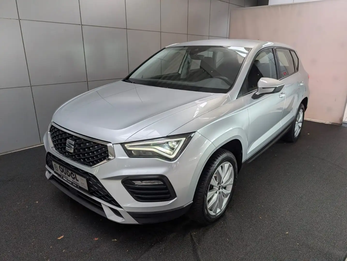 SEAT Ateca Style 1.5 TSI ACT OPF AHK Smart-Link GRA Silber - 2