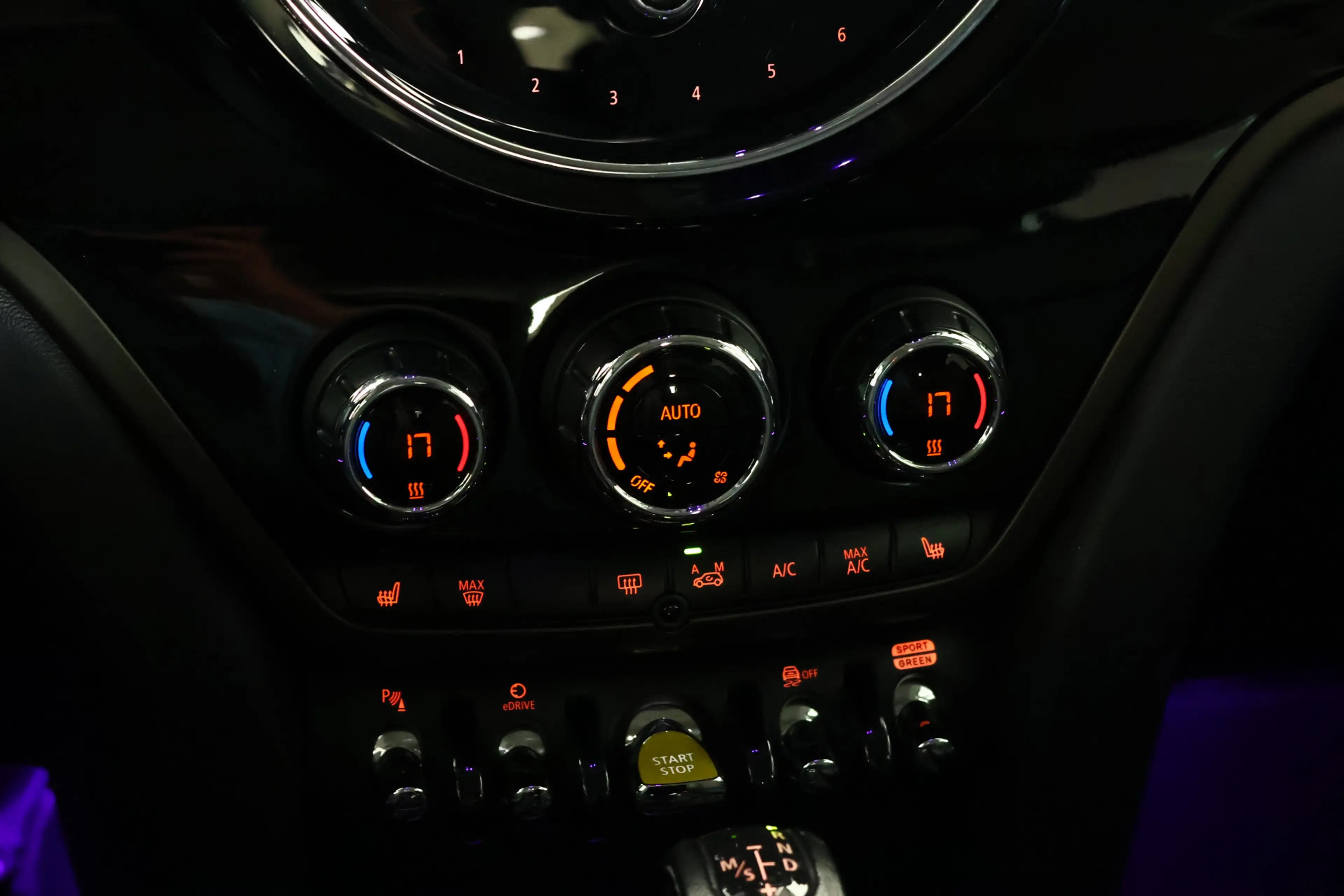 MINI Cooper SE Countryman 1.5 ALL4 / LED / Leder / CarPlay — photo 17