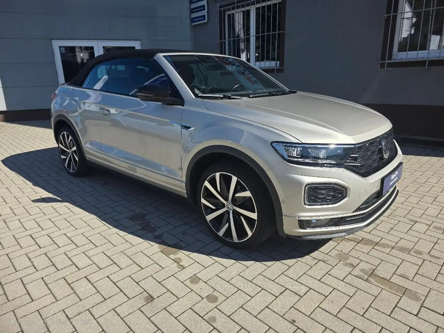 Volkswagen T-Roc R-Line Cabriolet Aktion 2.99% 181.- Rate Argento - 1