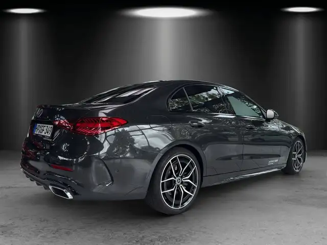 Mercedes-Benz C-Class view 5