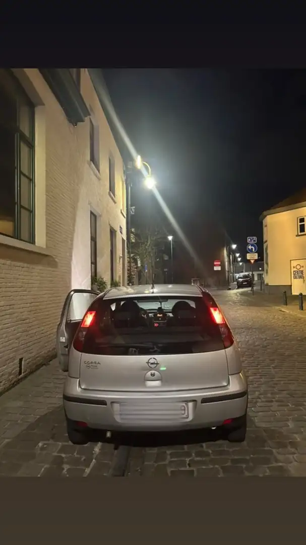 Opel Corsa 2004 - 2