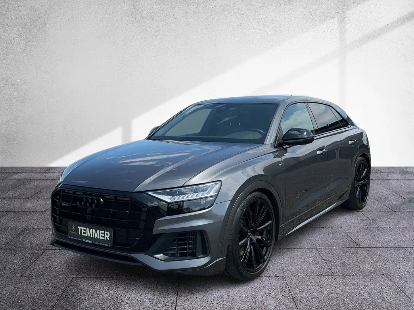 Audi Q8 55 TFSI e quattro S-line Matrix Air B&O Sound Grau - 2