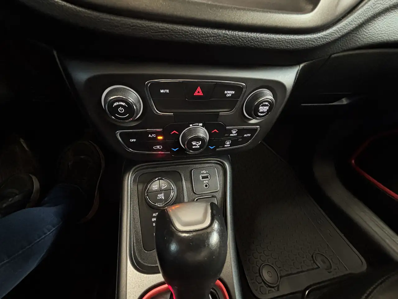 Jeep Compass снимка Jeep Compass