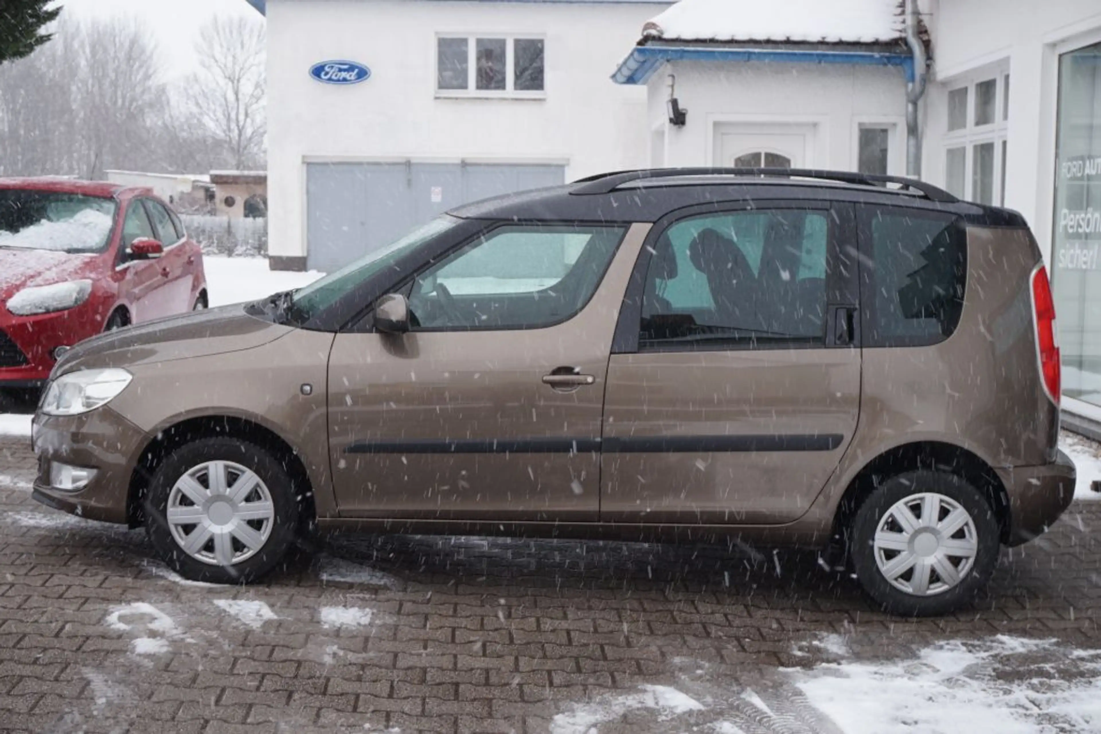 Skoda Roomster 1.2 TSI Ambition — photo 4