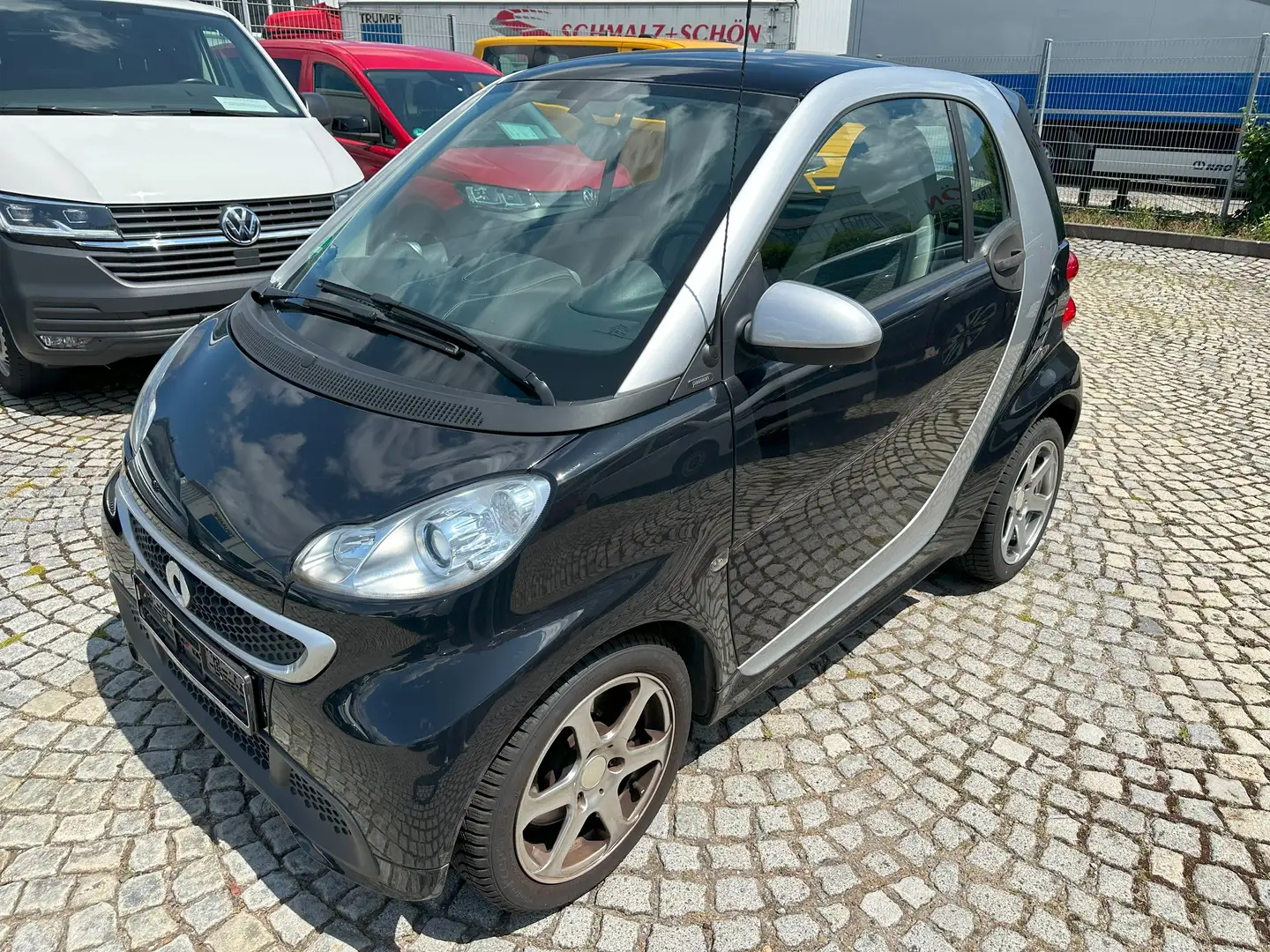 smart forTwo coupe softouch passion micro hybrid drive Schwarz - 1