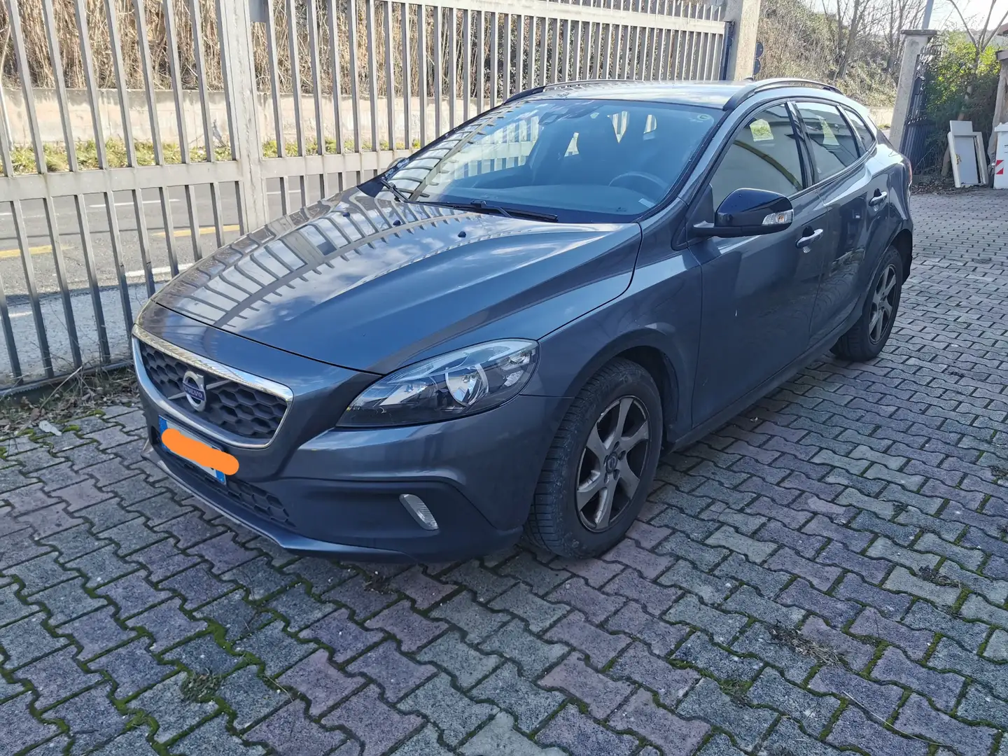 Volvo V40 Cross Country V40 Cross Country 1.6 d2 Kinetic Gri - 1