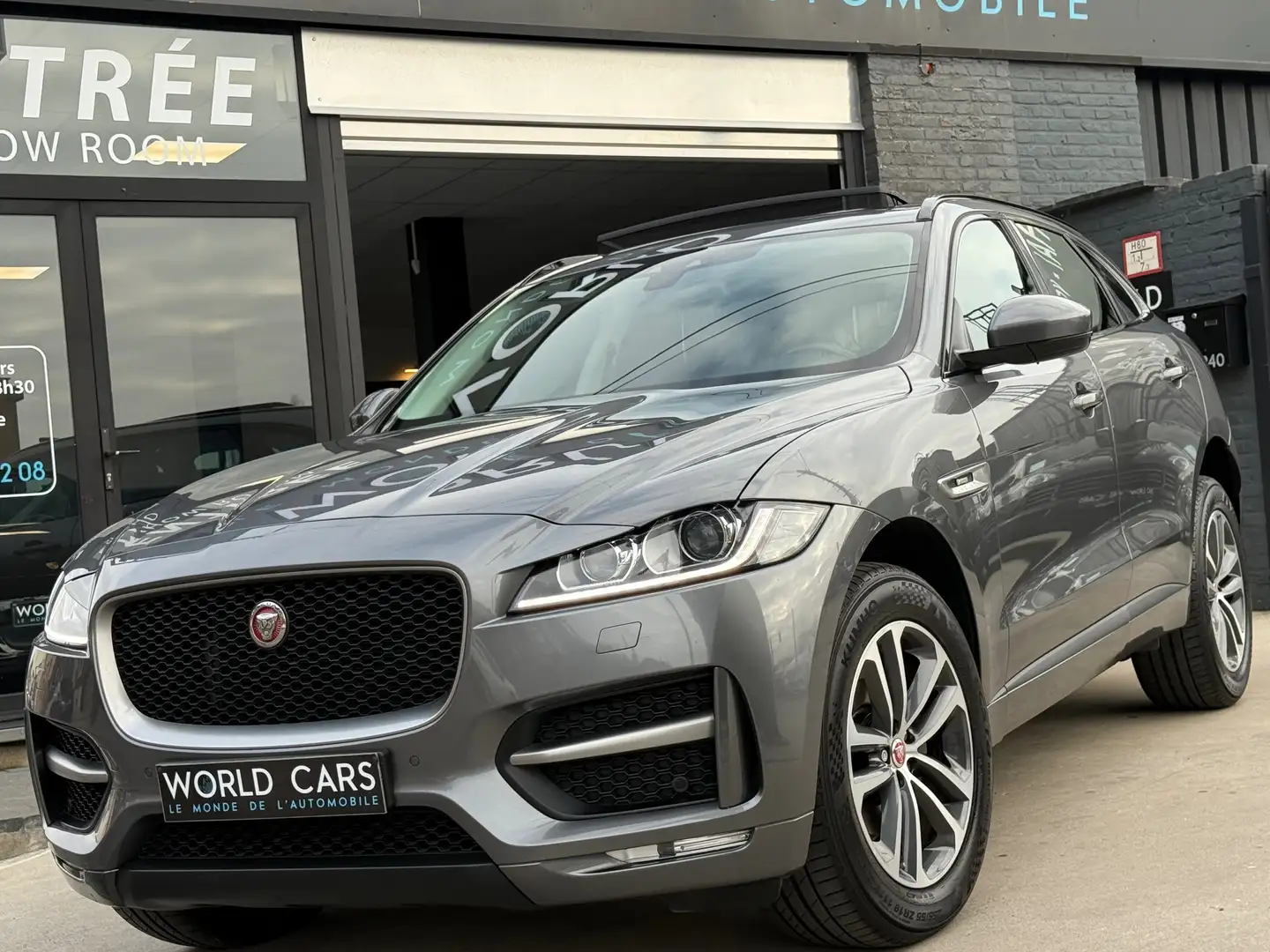 Jaguar F-Pace 2.0D R-SPORT PANO - COCKPIT - KEYLESS - LINE ASS. Grau - 1