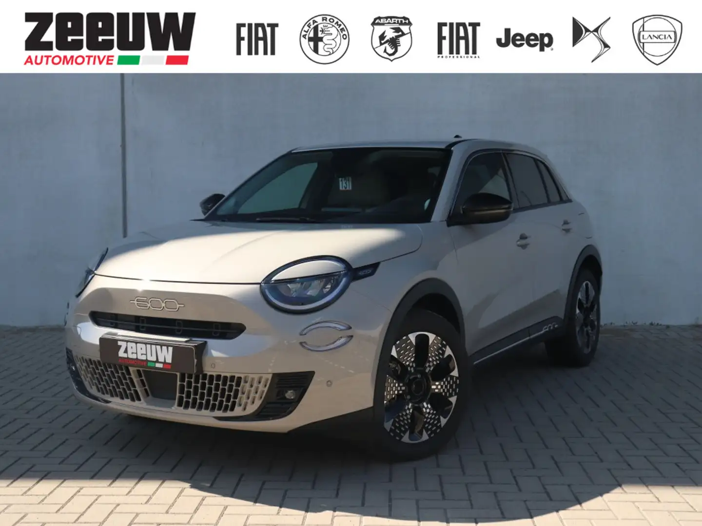Fiat 600 600e La Prima 54 kWh | Navi | Camera | Carplay | 1 Grijs - 1