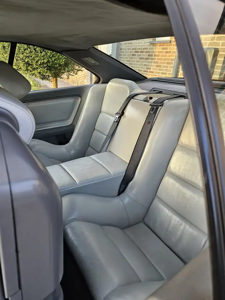 BMW 850i V12 oldtimer zwart, foto 8