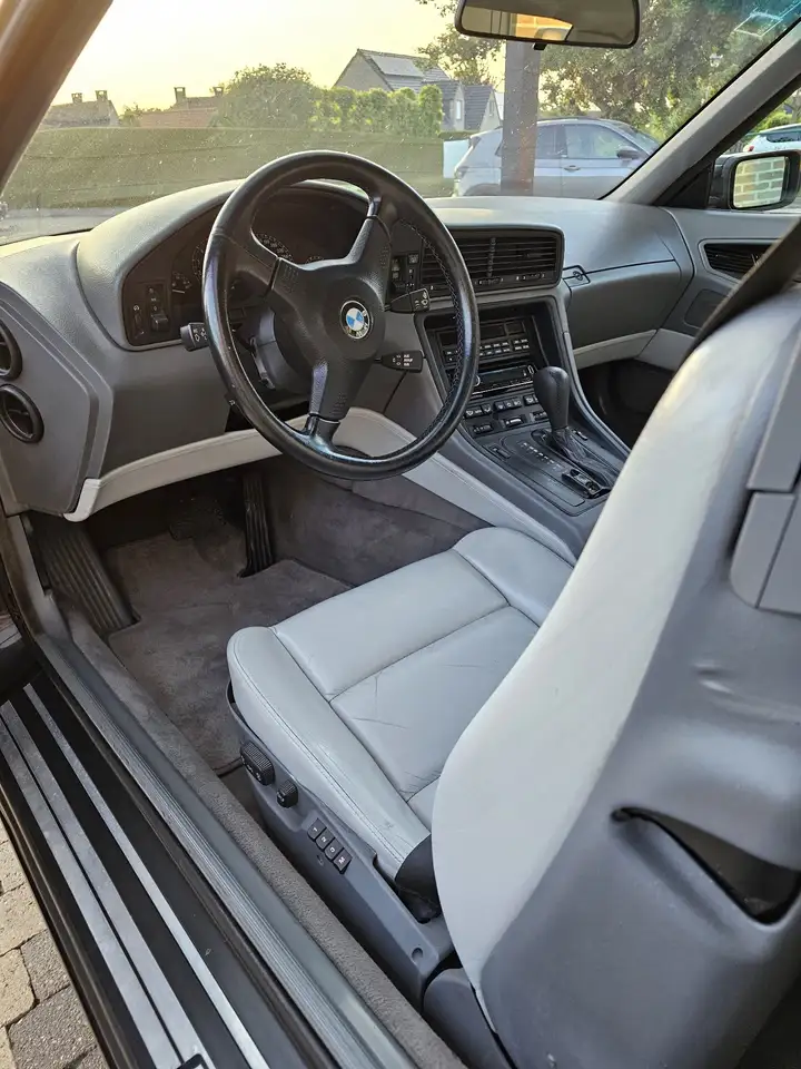 BMW 850i V12 oldtimer zwart, foto 7