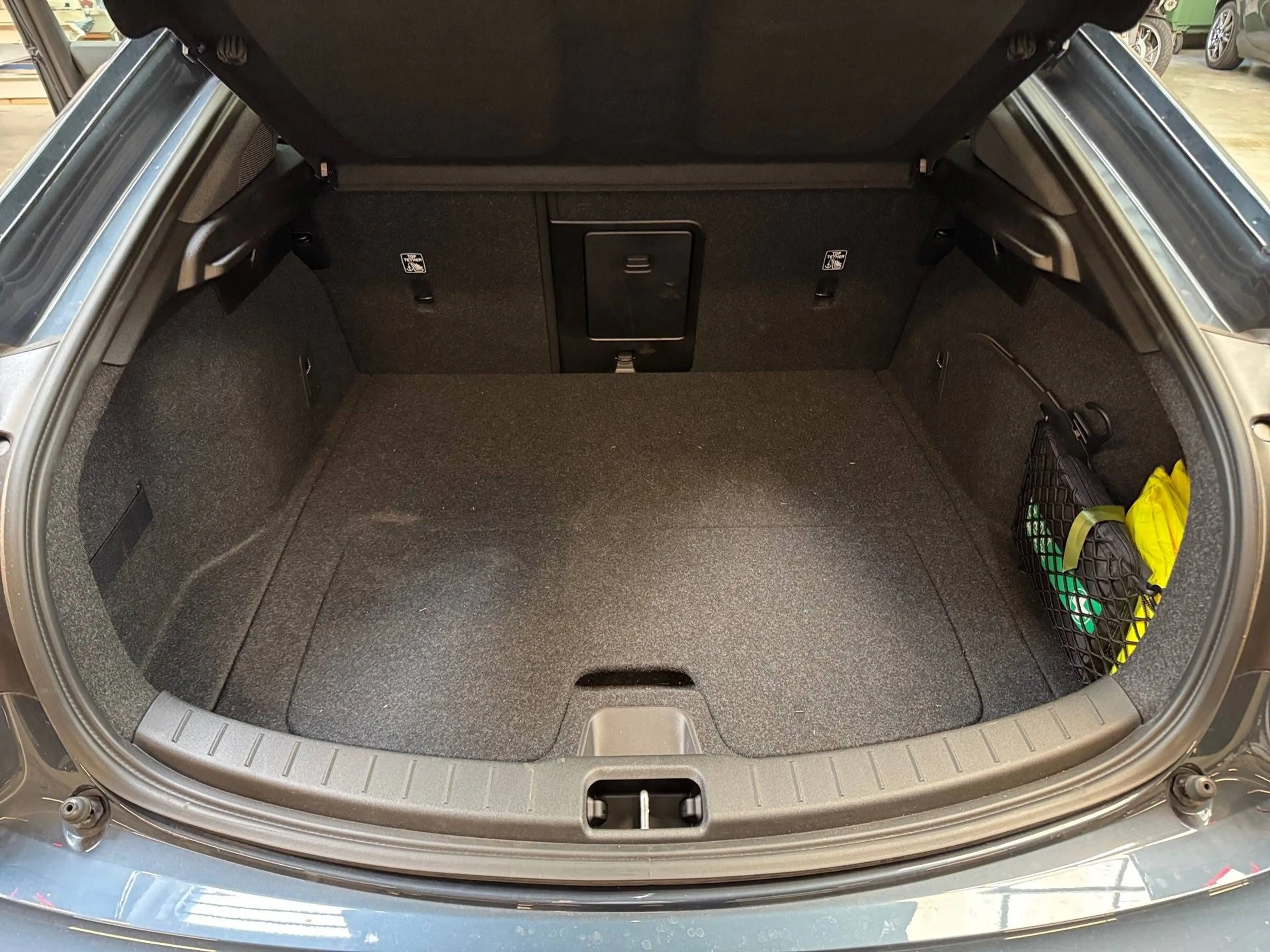 Polestar 2 Polestar 2 82 kW Long Range Single Motor Prime — photo 9