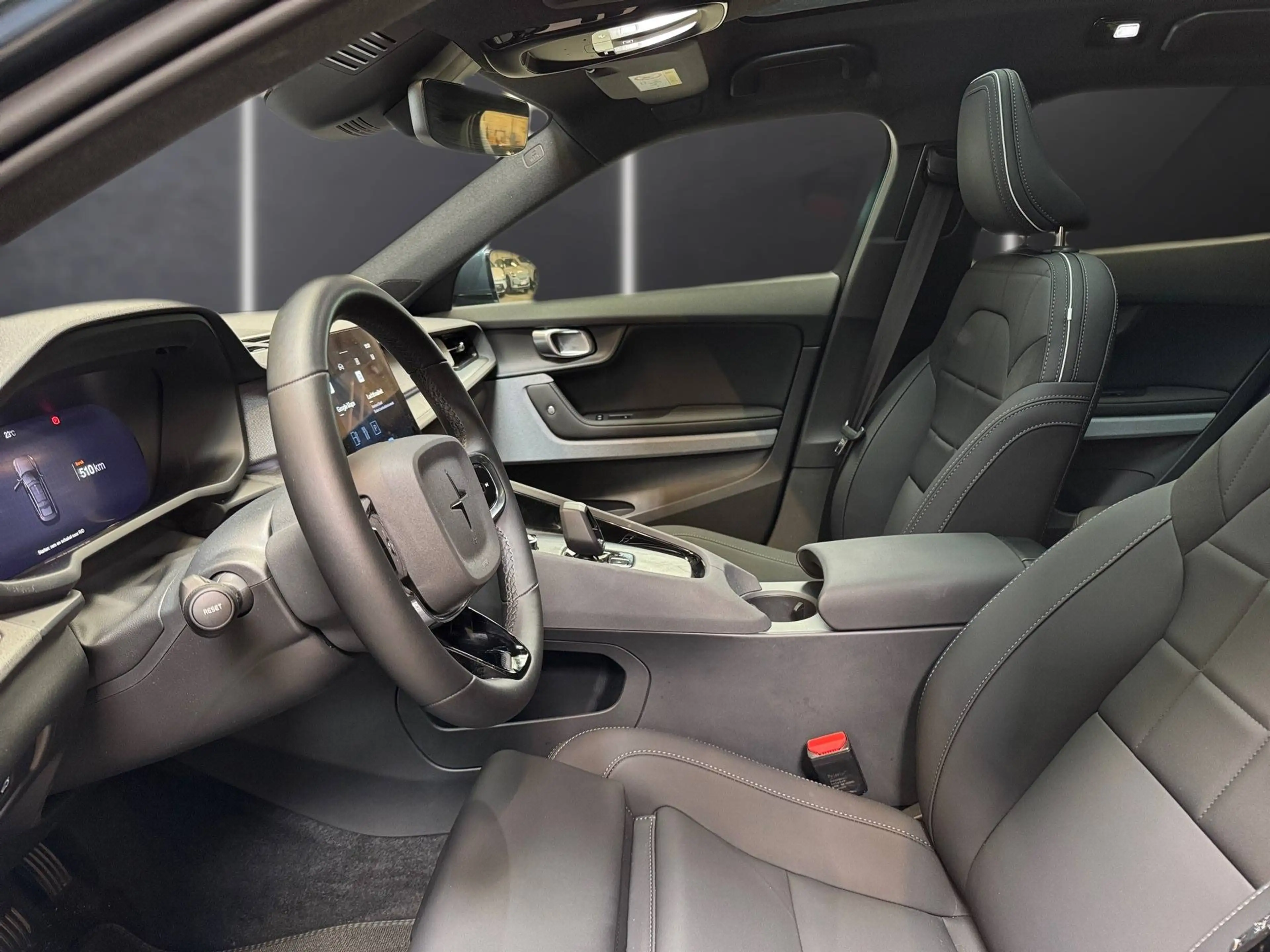 Polestar 2 Polestar 2 82 kW Long Range Single Motor Prime — photo 4