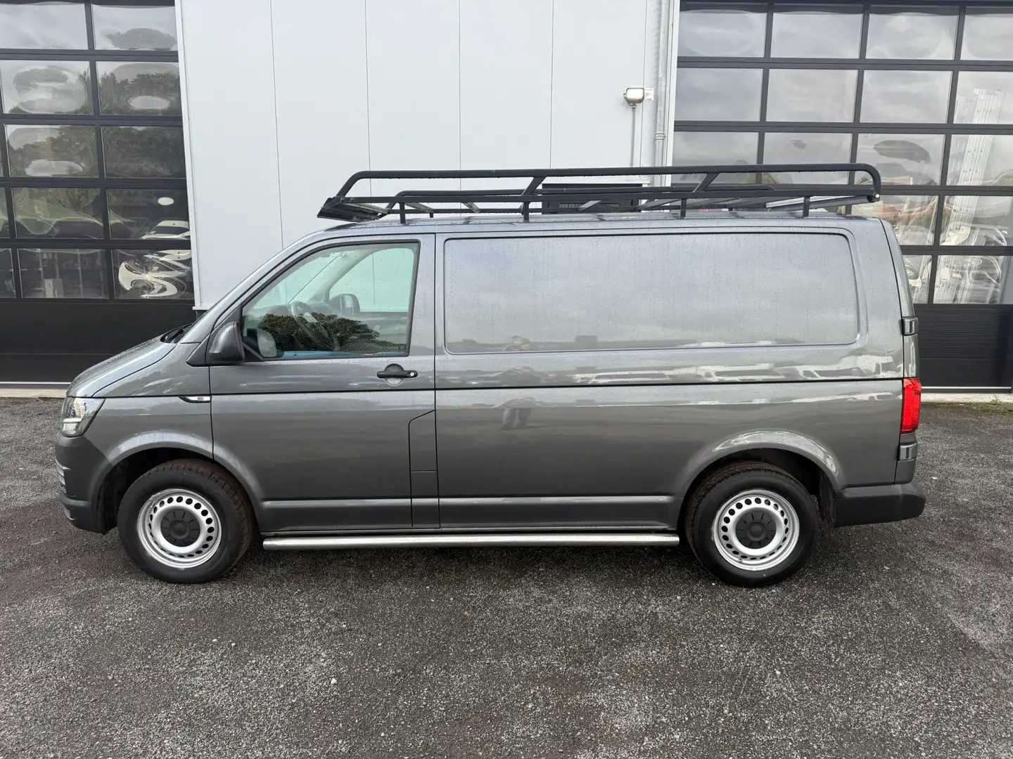 Volkswagen Transporter 2.0 TDI L1H1 Airco / Cruise Control / Luxe Audio S Gris - 2