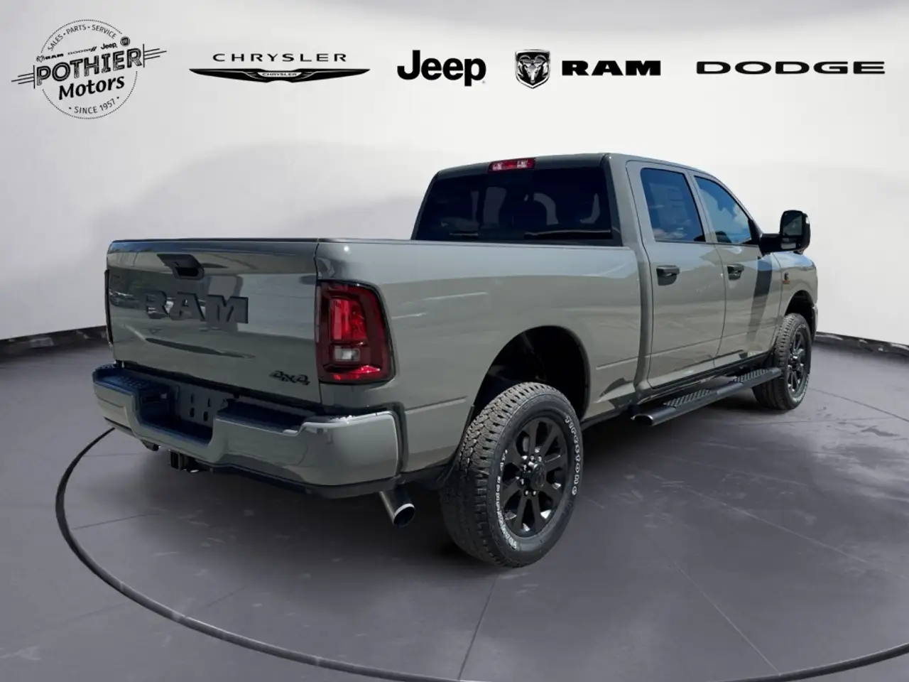 RAM 2500 снимка RAM 2500