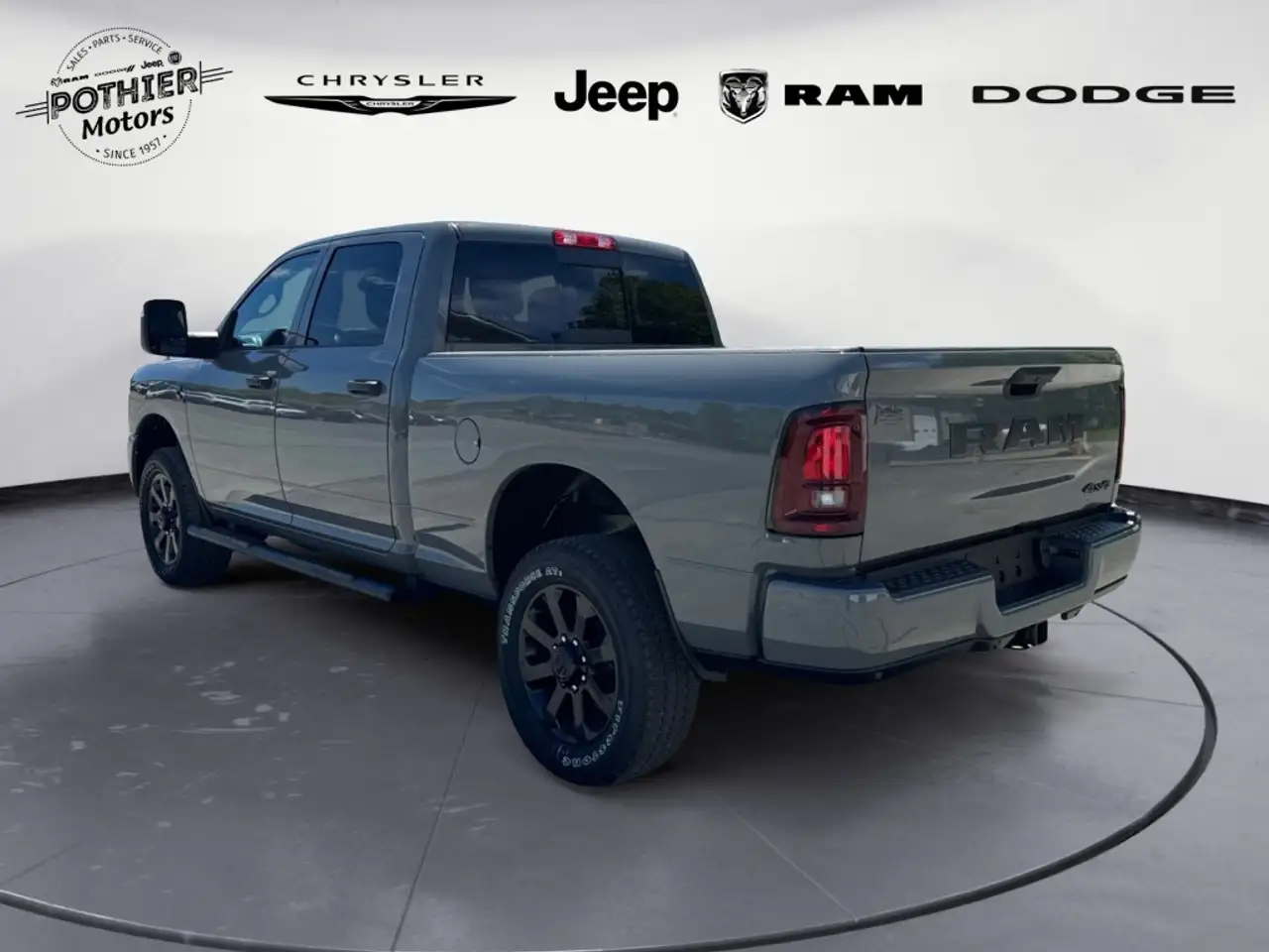RAM 2500 снимка RAM 2500