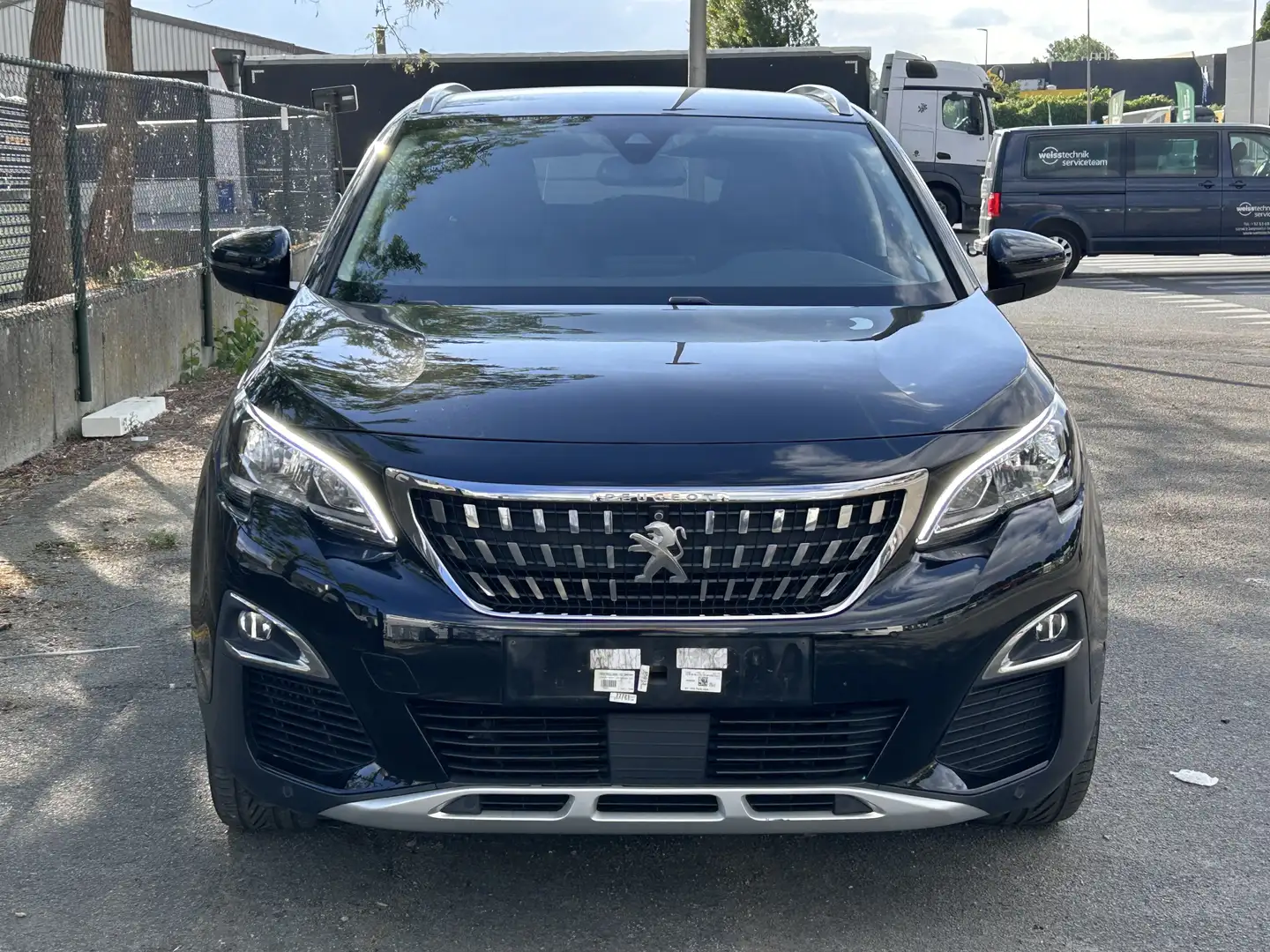 Peugeot 3008 1.2 S&S PureTech Allure EAT8 130 Noir - 2
