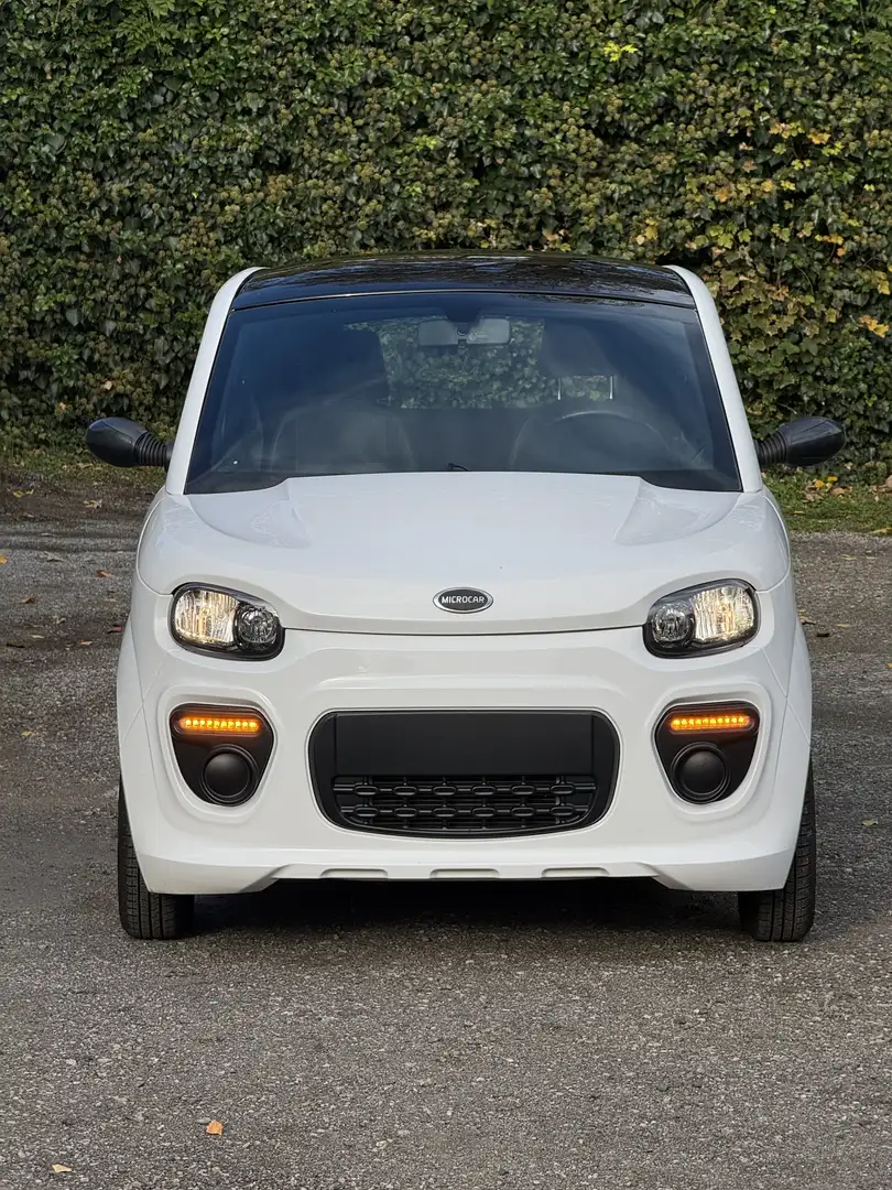 Microcar Due 6 Initiale Weiß - 2