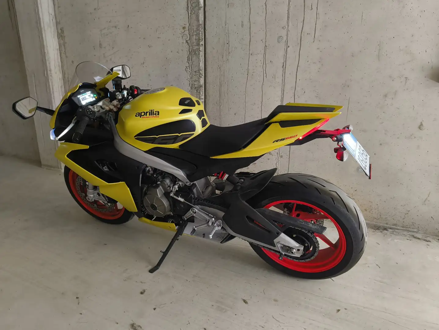 Aprilia RS 660 Giallo - 2