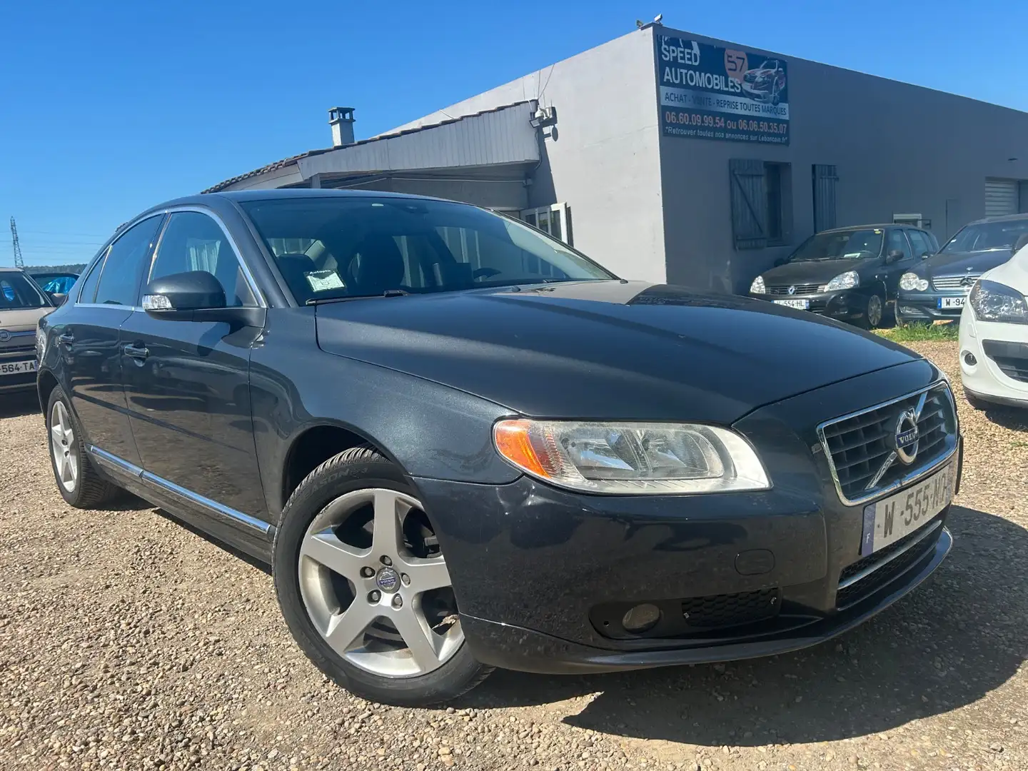 Volvo S80 2.4 D5 Momentum Grau - 1